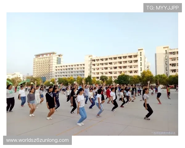 爱游戏体育官方在线助力体育迷随时随地掌握最新比赛动态与精彩瞬间